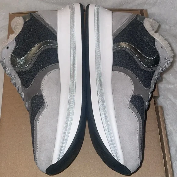 NWT VOILE BLANCHE MELANY FUR. Leather And Fabric Sneakers in Grey-Charcoal Grey - Picture 14 of 15